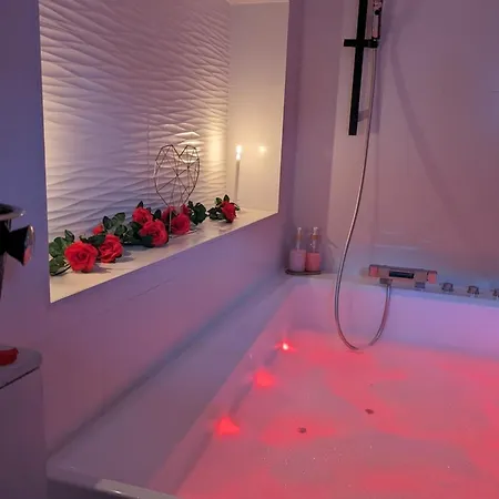Perpignan Jacuzzi & Ambiance Romantique * Villeneuve-de-la-Raho