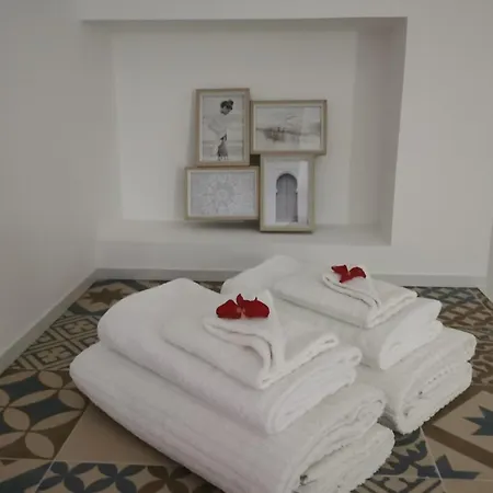 Perpignan Jacuzzi & Ambiance Romantique Apartment Villeneuve-de-la-Raho