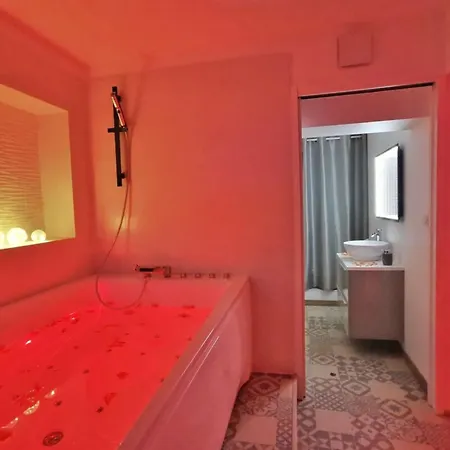 Perpignan Jacuzzi & Ambiance Romantique Villeneuve-de-la-Raho
