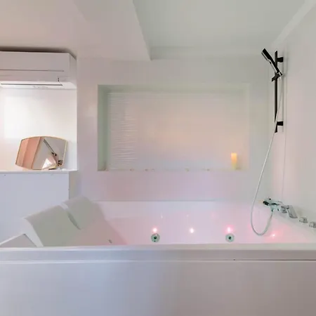 Perpignan Jacuzzi & Ambiance Romantique Lejlighed